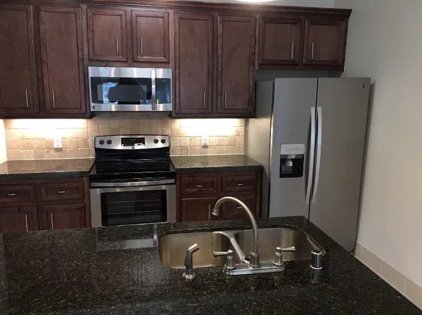 3730 Boettcher Dr #301, Huntsville, TX 77340