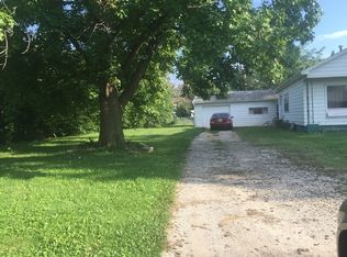 411 E Beardsley Ave, Champaign, IL