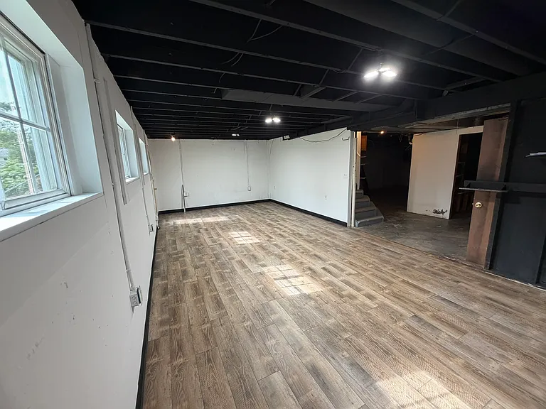 104 Market St — Photo 35