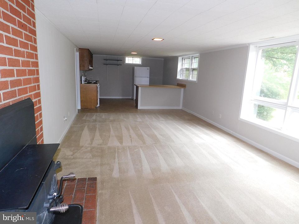 1st image of 117 Courtland Dr APT 3