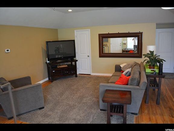 3rd image of 3005 S Connor St
