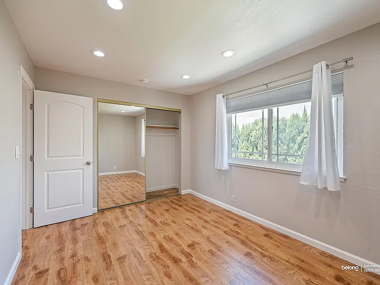 3661 Slopeview Dr — Photo 49