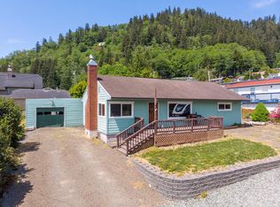 303 7th St, Garibaldi, OR 97118