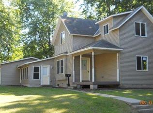 530 4th Ave SW, Hutchinson, MN 55350