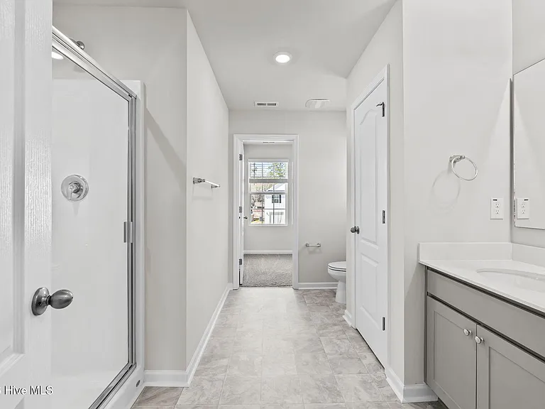 705 Conductor Ct — Photo 18