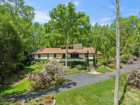 3rd image of 69 Forest Rd