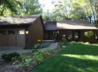 956 55th St, West Des Moines, IA 50266