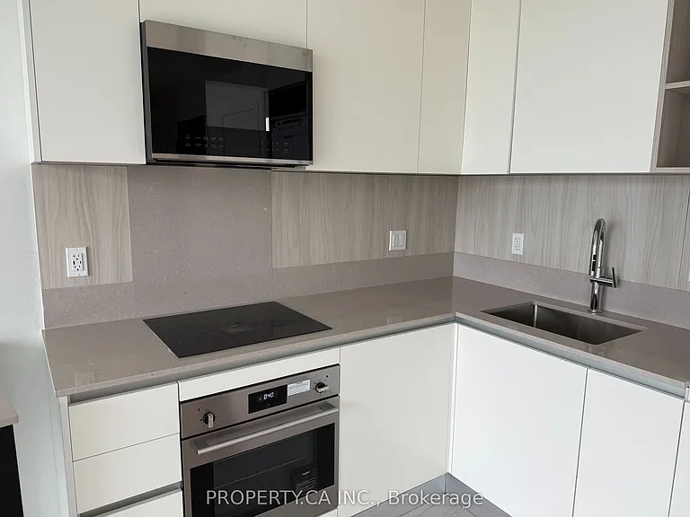 39 Mary St #2905 — Photo 3