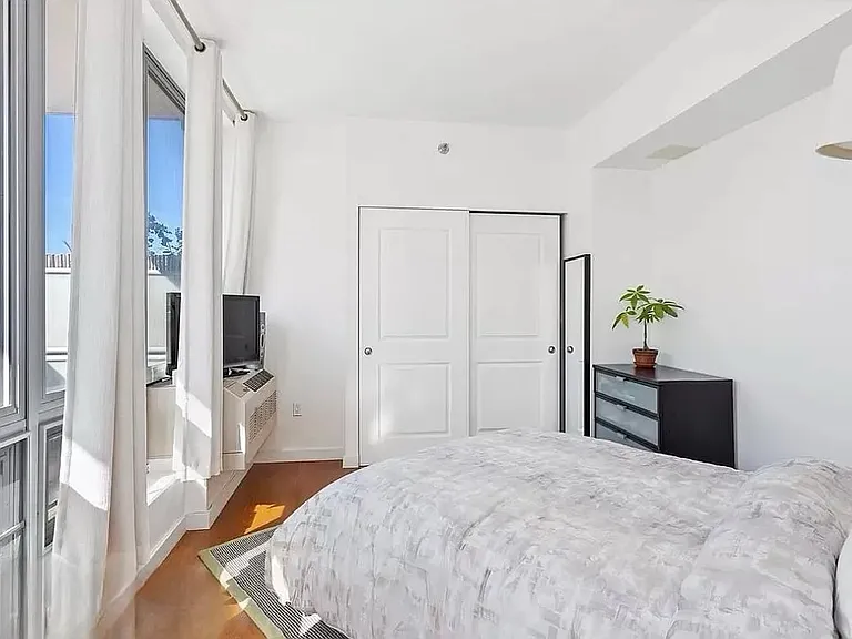 4815 11th St #9B — Photo 10