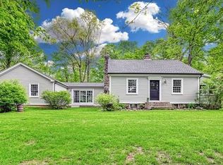 4 Birchknoll Dr, Wilbraham, MA 01095