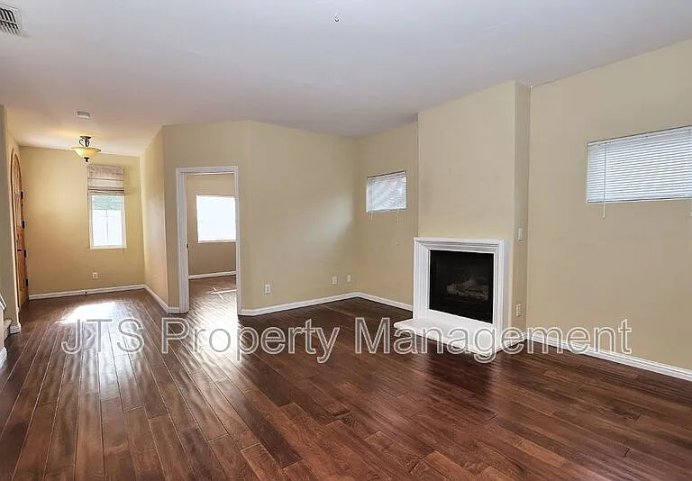 3657 24th St — Photo 10