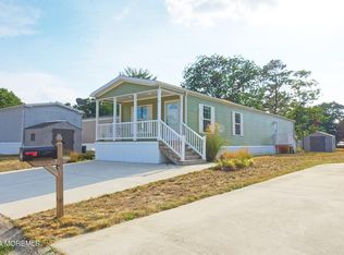 4 Beaver Ave, Manchester Township, NJ 08759