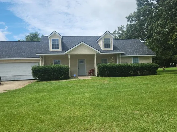 351 Baggs Ave SE, Pelham, GA 31779