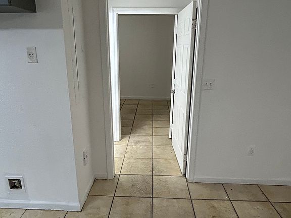 4th image of 156 NE 166th St #156