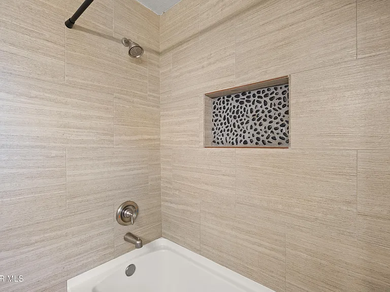 7139 Orizaba Ave — Photo 17