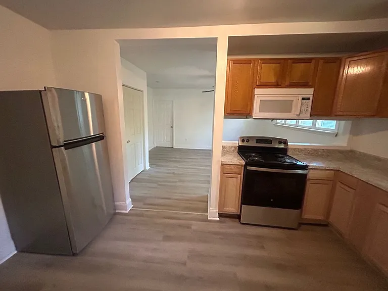 1413 Hyatt Ave — Photo 7