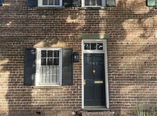 242 Price St, Savannah, GA 31401