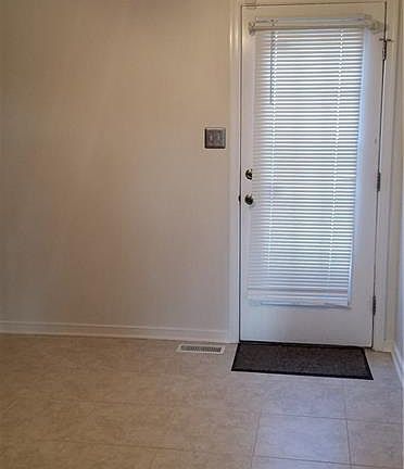 5th image of 1028 Tall Grass Ct