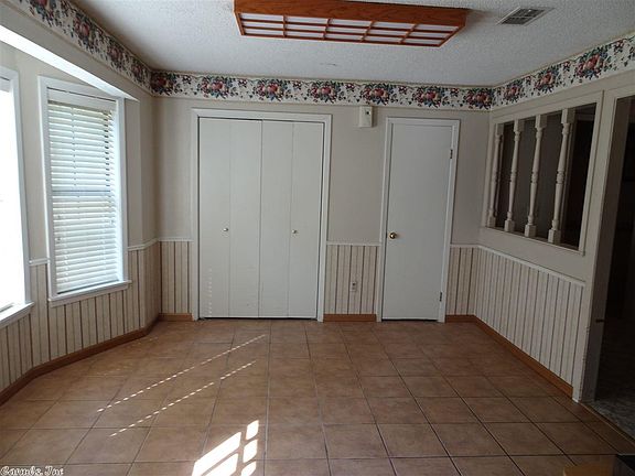 4th image of 4610 Rockwood Dr S