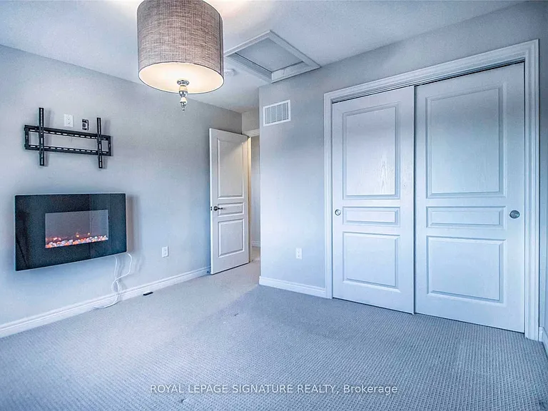 225 Westbank Trl — Photo 17