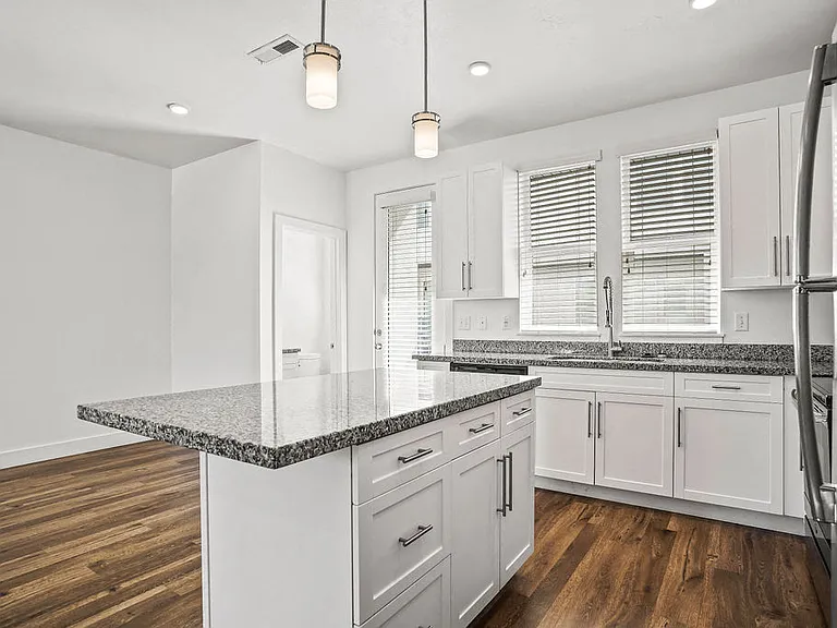 Aero Luxury Townhomes — Photo 8