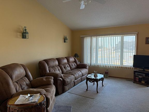 4th image of 1410 Sage Ln NE