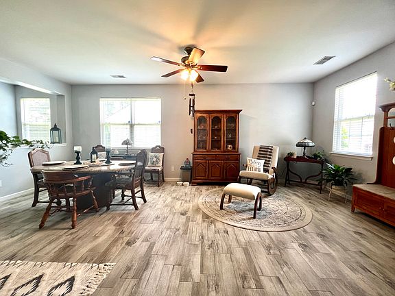 5th image of 4984 Wyman Blvd