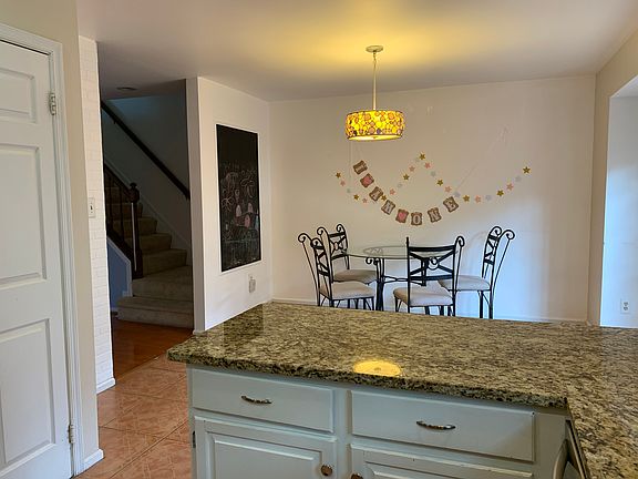 5th image of 4011 Murdstone Ct