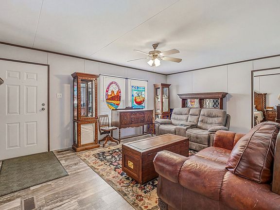 5th image of 4807 Orange Blossom St