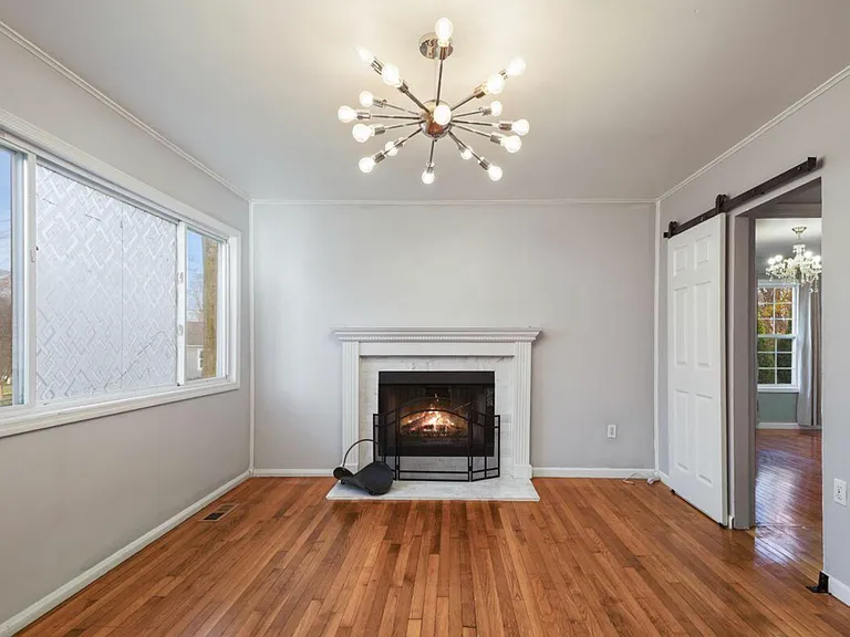 17 Circle Dr — Photo 3