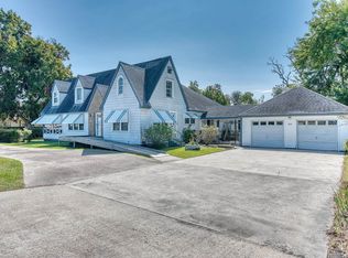 3849 Pure Atlantic Rd, Groves, TX 77619