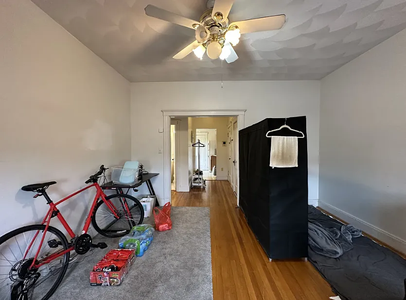 2 bed, 700 sqft, $2,800 — Photo 2