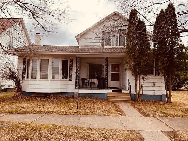 1st image of 635 N 6th Ave