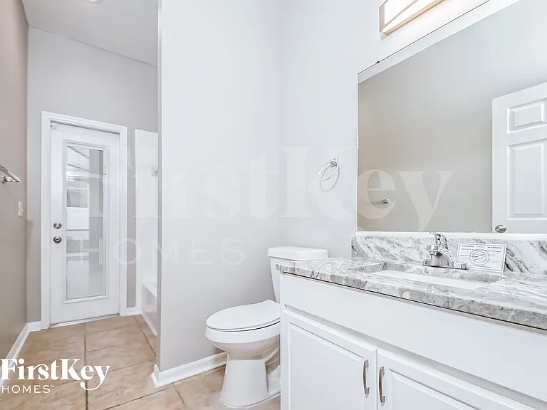 4527 Gentrice Dr — Photo 10