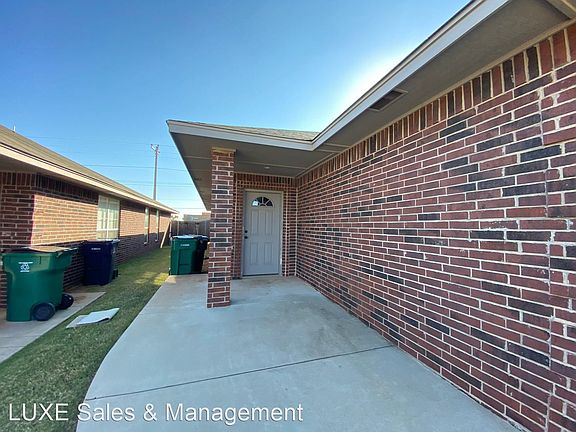 2nd image of 1305 Garden Gate Dr Unit A
