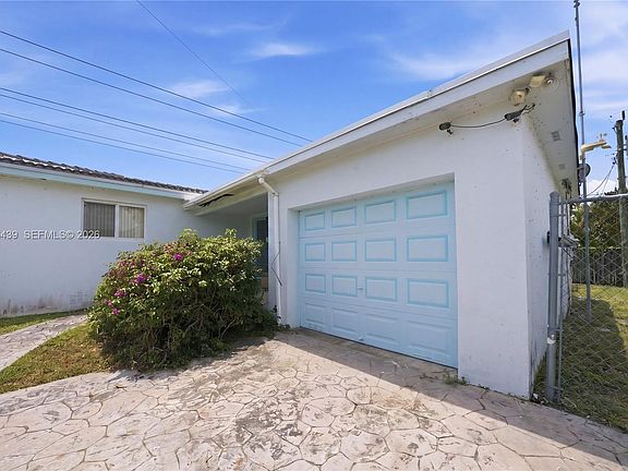 3rd image of 2300 N 57th Ter