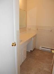 2nd image of 335 Main St APT B2
