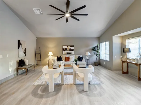 39685 Saint Michael Pl, Palm Desert, CA 92211