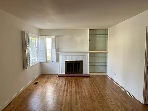 24853 Joanne St Photo 1