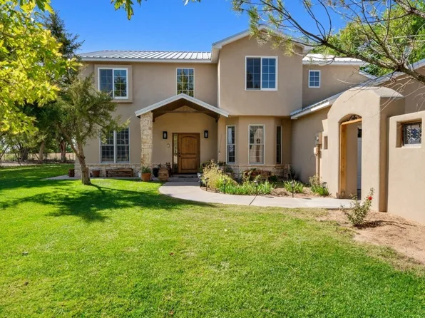 15 Sunset Rd, Belen, NM 87002