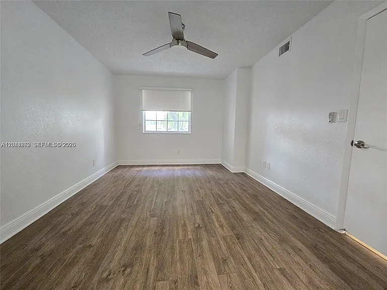 2890 N Oakland Forest Dr #102 — Photo 8