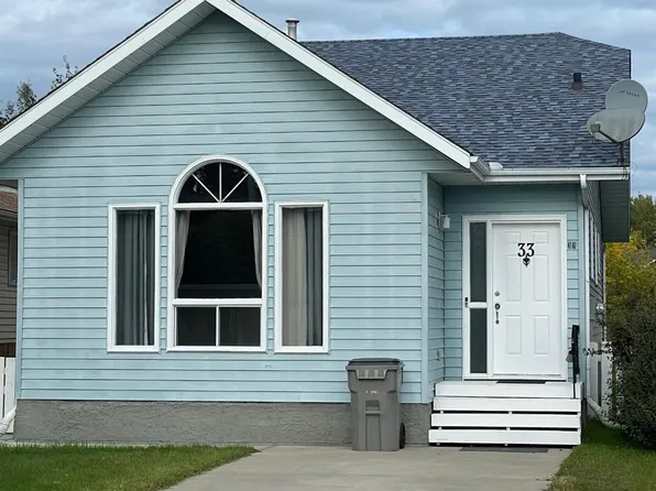 33 S Graham Rd, Whitecourt, AB T7S 1B7