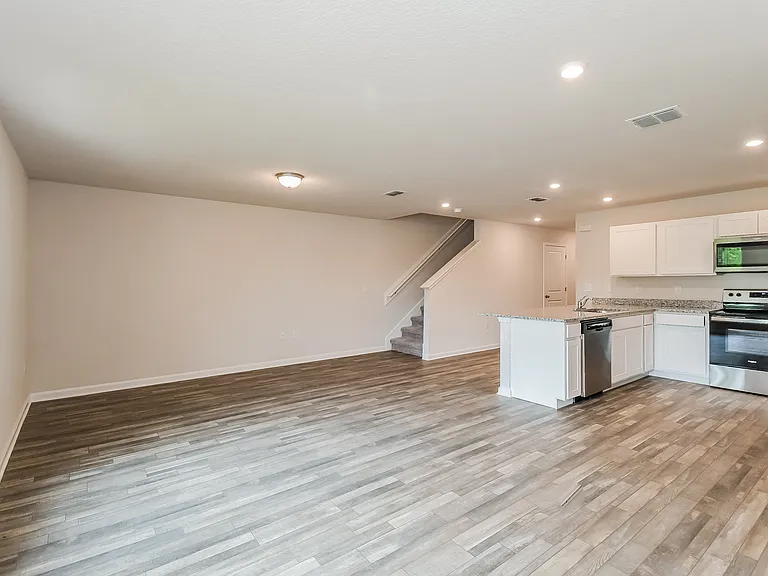 45335 Red Brick Dr — Photo 3