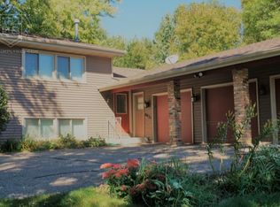 8425 Hiawatha Ave, Eden Prairie, MN 55347