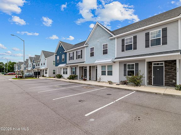 3rd image of 306 Starfish Ln