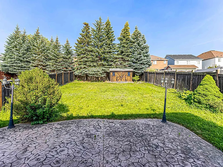 1507 Clearbrook Dr — Photo 45