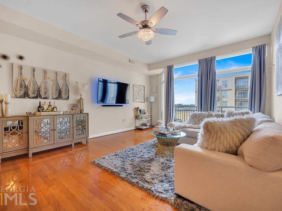 1st image of 711 Cosmopolitan Dr NE Unit 622