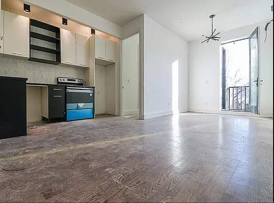 Rented by Reside New York | media 11