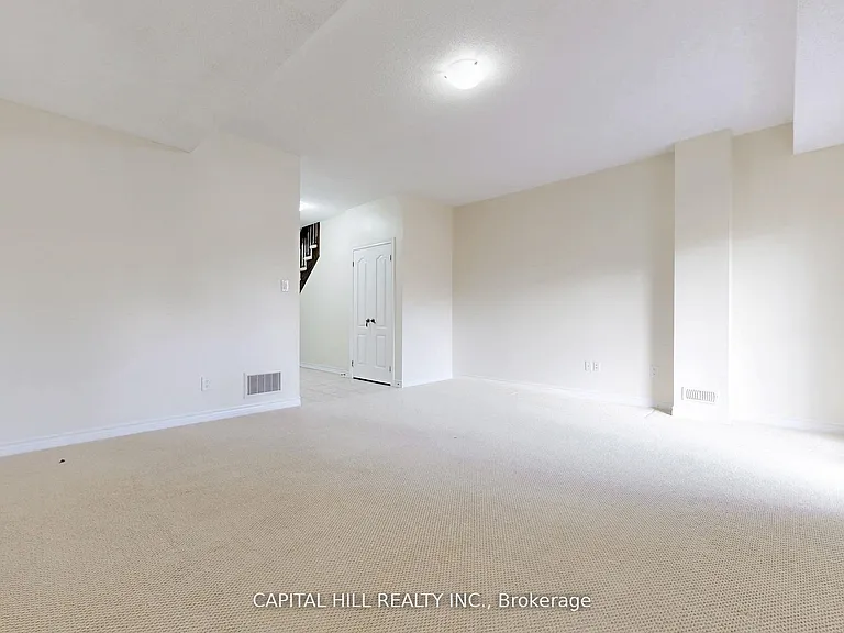 7 Pidgeon St — Photo 16