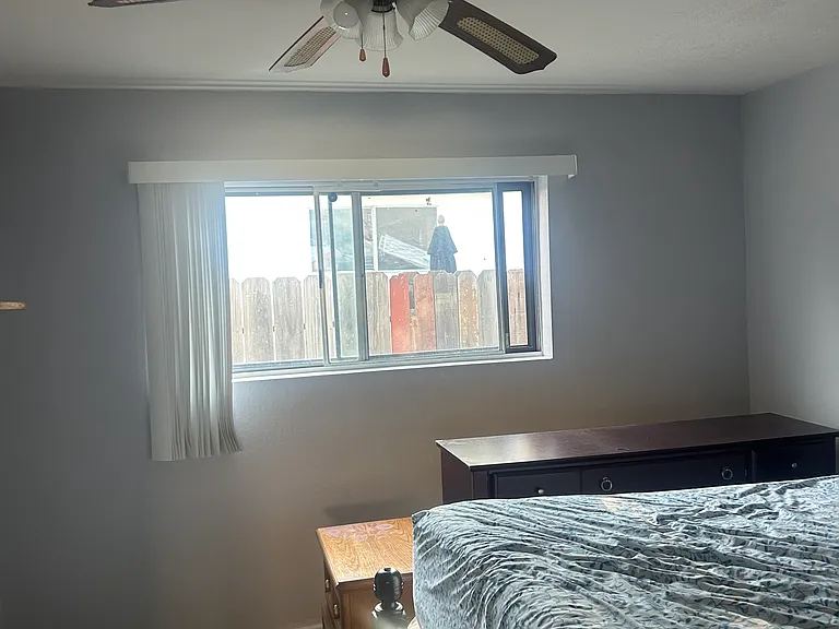 2340 Wayne St #A — Photo 2